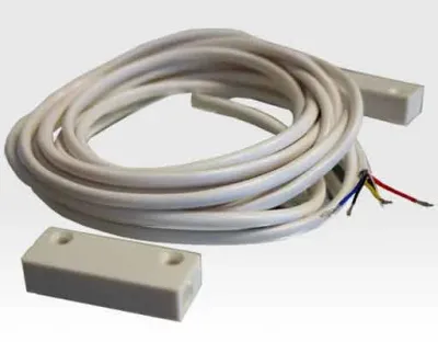 0040 Magnetkontakt verdrahtet Aufbau 4adrig ws / EN 50131 Grad2  Kabel 40cm