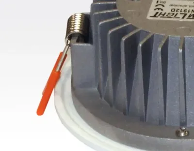 12W LED Einbau Downlight weiß rund dimmbar Neutral Weiß / 4000-4500K 840lm 230VAC IP40 120Grad -Ausstellungsstück mit kleinen Schönheitsfehler — Bild 3