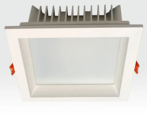 18W LED Einbau Downlight weiß quadratisch Warm Weiß / 2700-3200K 720lm 230VAC IP44 120Grad