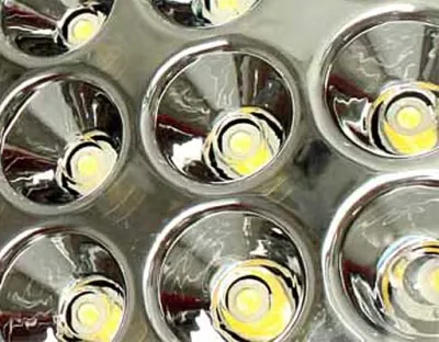 16W LED Strahler Neutral Weiss 1280lm 60Grad / 4000-4500K IP65 230VAC 210x175x115mm -Ausstellungsstück mit kleinen Schönheitsfehlern — Bild 9