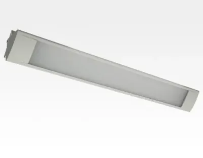 10W LED Lichtbalken Weiß 120Grad Warm Weiß / 2800-3200K 760lm 230VAC L646mm -Ausstellungsstück mit kleinen Schönheitsfehler