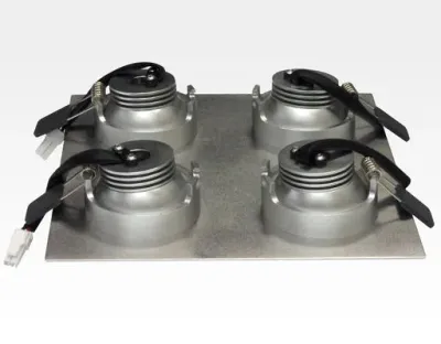 12W LED Fokus Vierfach Einbauspot silber quadratisch Warm Weiß / 3000K 800lm 230VAC 10-60Grad -Ausstellungsstück mit kleinen Schönheitsfehler — Bild 3