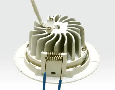 5W LED Einbau Spotleuchte weiß rund Warm Weiß / 2700-3200K 300lm 230VAC IP44 65Grad — Bild 4