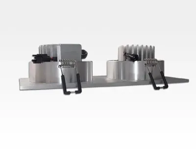 6W LED Einbau Spotleuchte Alu gebürstet rechteckig Warm Weiss / 2700-3200K 1170lm 230VAC IP40 35Grad -Ausstellungsstück mit kleinen Schönheitsfehler — Bild 4